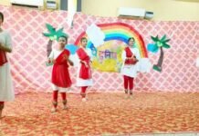 सनराइज ग्रीन्स सोसाइटी में ग्रीष्म अवकाश में जमकर झूमें नन्हे बच्चे