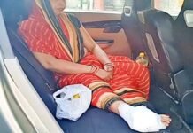 जिला अस्पताल में नहीं है स्ट्रेचर और व्हीलचेयर की व्यवस्था!