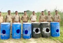 खादर में अवैध शराब के कारोबार पर आबकारी विभाग ने बोला धावा