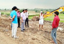 नगर आयुक्त ने शाहपुर एवं पाइपलाइन का किया निरीक्षण