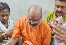श्रावण मास के पहले सोमवार मंदिरों में उमड़ी शिव भक्तों की भीड़, हर-हर महादेव की गूंज से गूंजा शिवालय