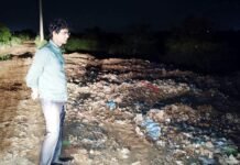 कचरा प्रोसेसिंग साइट के स्थाई समाधान के लिए रात के 12 बजे नगर आयुक्त ने किया निरीक्षण