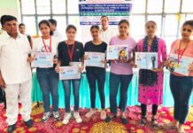 शिक्षित वाल्मीकि परिवार ने 70 विद्यार्थियों को किया सम्मानित
