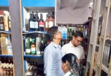 ई-पॉस मशीन से स्कैन के बाद ही बेंचे शराब, ऑनलाइन भुगतान को बढ़ावा दें अनुज्ञापी: सुबोध श्रीवास्तव
