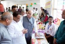 भागीरथ कार्यशाला में ई टॉयसिकिल का मंत्री नरेंद्र कश्यप ने किया अनावरण
