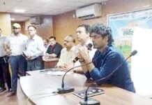 स्वच्छता की पाठशाला में नगर आयुक्त ने सफाईकर्मियों को पढाया स्वच्छता का पाठ
