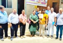 नेशनल ऑब्जर्वर ने परखा डासना में टीकाकरण अभियान
