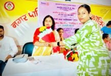 निगम बालिका इंटर कॉलेज में सेनेट्री नेपकिन वेंडिंग मशीन का लोकार्पण