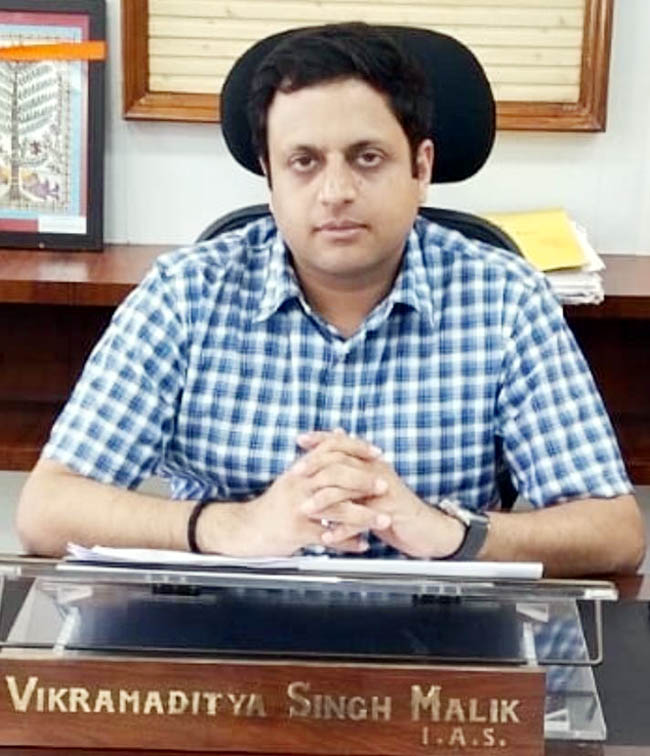 हाउस टैक्स वसूली की रफ्तार को बढ़ाए अधिकारी: विक्रमादित्य सिंह मलिक