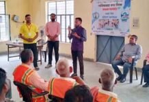 नगर निगम ने कराया सफाई मित्रों का हेल्थ चेकअप, स्वास्थ्य बीमा योजना के प्रति किया जागरूक