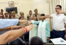 एक युद्ध नशे के विरुद्ध अभियान में विद्यार्थियों को दिलाई नशे से दूर रहने की शपथ