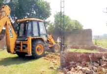लोनी में 6 अवैध कॉलोनियों की बाउंड्रीवाल, कमरे जीडीए ने किए ध्वस्त