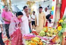 श्रीकृष्ण जन्माष्टमी पर पार्षद कुसुम मनोज गोयल ने किए कान्हा के दर्शन