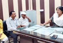 नगर निगम के जोनल कार्यालय में रिटायर कर्मचारियों से लिया जा रहा था काम, महापौर ने लगाई फटकार