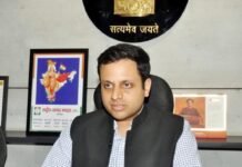 नवनियुक्त म्युनिसिपल कमिश्नर विक्रमादित्य मलिक से बड़ी उम्मीद : गाजियाबाद की कूड़े की समस्या के निस्तारण को लेकर प्रमुख सचिव अमृत अभिजात के साथ वीडियो कांफ्रेसिंग के जरिये हुई मैराथन बैठक IAS Vikramditya Singh Malik