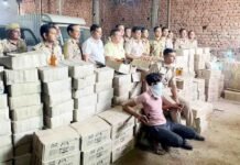 शराब माफिया ने दिल्ली के पास गाजियाबाद क्षेत्र में छिपाकर रखी थी लाखो रुपए की शराब, आबकारी विभाग की टीम ने बोला धावा