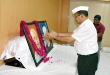 यमुना प्राधिकरण में मनाई गई राष्ट्रपिता महात्मा गांधी एवं लाल बहादुर शास्त्री की जयंती