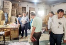 बगैर लाइसेंस के संचालित न्यूट्रीकेम लेबोरट्रीज इंडिया प्राइवेट लिमिटेड पर खाद्य विभाग ने मारा छापा