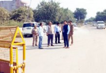 अवैध शराब के खिलाफ ज्वाइंट ईआईबी यूपी के नेतृत्व में आबकारी विभाग की टीम ने मारा छापा