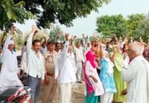 किसानों ने रोका मधुबन-बापूधाम के प्रोजेक्ट का काम