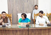 विकसित भारत संकल्प यात्रा की सफलता में सहभागिता निभाएंं अधिकारी: मधुमिता दास