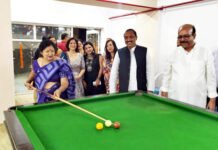 टेबल टेनिस व शतरंज परिसर एवं दिवाली मेले का पार्षद ने किया उद्घाटन