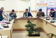 विशेष अभियान चलाकर ड्रग माफिया पर करें कठोर कार्रवाई: राकेश कुमार सिंह
