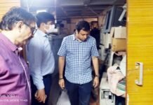 नगर आयुक्त ने लिया नगर निगम मुख्यालय का जायजा