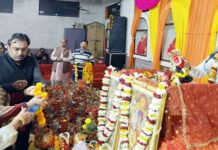राम जन्म का प्रसंग सुन भाव-विभोर हुए बृज विहारवासी