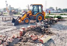 अवैध निर्माण पर गरजा यमुना प्राधिकरण का बुलडोजर, 236 करोड़ की जमीन कब्जा मुक्त