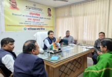 शिकायतों के निस्तारण में लापरवाही नहीं होगी बर्दाश्त: विक्रमादित्य सिंह मलिक