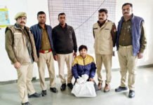 ठेका बंद होने के बाद आसपास घूम कर बेचता था यूपी की शराब