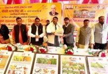 ग्राम मुरादग्रामपुर पुर्सी व ग्राम महीउद्दीनपुर हिसाली में विकसित भारत संकल्प यात्रा का आयोजन
