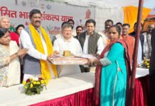 अंतिम छोर पर खड़े व्यक्ति को मिल रहा योजनाओं का लाभ: डॉ. अनिल अग्रवाल