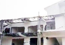 नॉलेज पार्क वन में अवैध निर्माण तोड़ने की कार्रवाई जारी