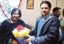 मेयर और नगर आयुक्त ने एक दूसरे को दी नववर्ष की शुभकामनाएं विकास योजनाओं को लेकर की चर्चा