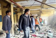 स्वच्छ तीर्थ अभियान: नगर आयुक्त ने मुख्यालय में चलाया महा सफाई अभियान