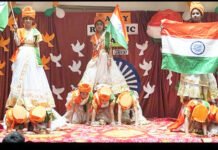 गौतम पब्लिक व रोज वैली स्कूल में धूमधाम से मनाया गया गणतंत्र दिवस बच्चों ने देशभक्ति कार्यक्रम प्रस्तुत कर शहीदों को किया नमन