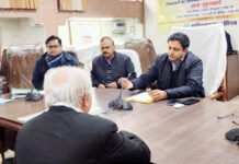 संभव में नगर आयुक्त ने जन समस्याएं सुन अधिकारियों को दिए कार्यवाही के निर्देश