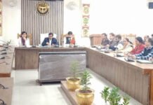 बी-पैक्स उपकेंद्र को जगह उपलब्ध कराकर योजना का दिलाए लाभ: डीएम