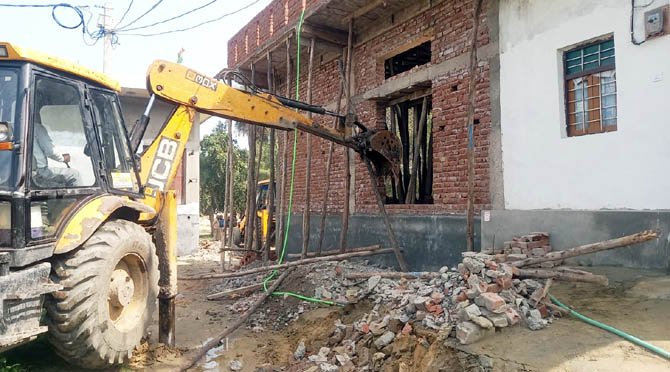 encroachment-Karhera-Nigam-Action (2)