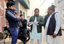 भाजपा नेताओं ने ग्राम कुन्हेड़ा में किया प्रवास, सरकार की उपलब्धियां गिनाई