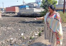 गंदगी से अटा बृज विहार का नाला बना परेशानी, महापौर ने अधिकारियों को लगाई फटकार