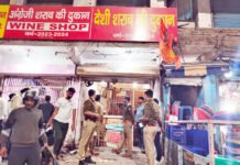 होली पर शराब के धंधेबाजों पर आबकारी विभाग की नजर, शराब की दुकानों का किया निरीक्षण