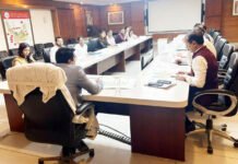 अवैध निर्माण मिलने पर तत्काल करें कार्रवाई: अतुल वत्स