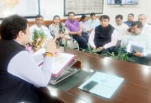 आगामी त्योहारों को लेकर अधिकारियों संग नगर आयुक्त ने बनाई योजना