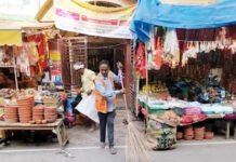 नवरात्रि को लेकर मंदिरों की सफाई व्यवस्था में जुटा नगर निगम