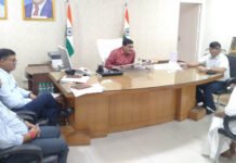 डीएम इन्द्र विक्रम सिंह ने सुनी जनता की फरियाद, अधिकारियों को दिए निस्तारण के निर्देश