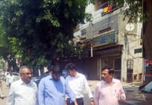 इंदिरापुरम कॉलोनी हैंडओवर : निगम व जीडीए अधिकारियों ने किया ज्वाइंट सर्वे