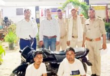 दिल्ली की सस्ती शराब ने दो युवकों को खिलाई फिर जेल की हवा